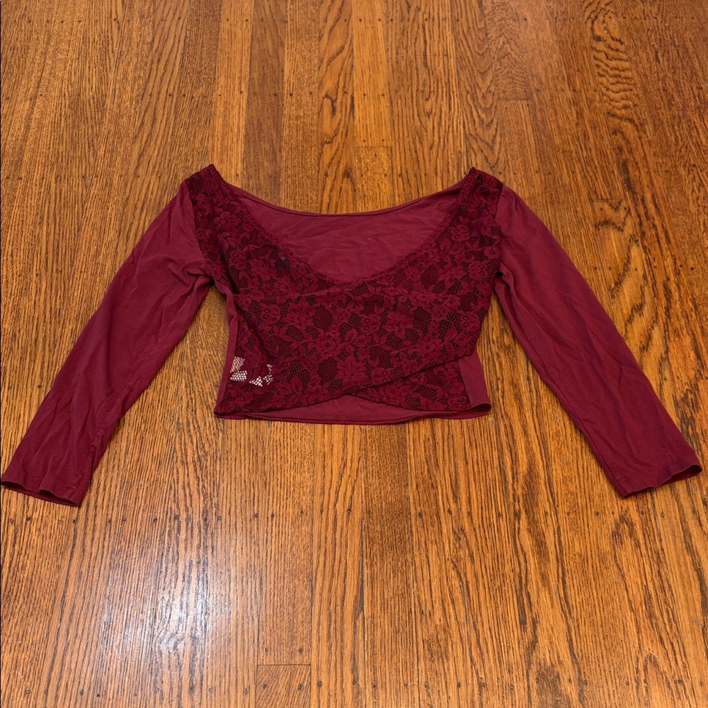3 for $20 Y2K American Eagle Red Lace Back Crop Top ❤️ Medium
